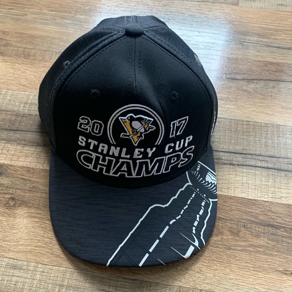 2017 Stanley Cup CHAMPS Pittsburgh Penguins Reebok Cap NWOT - Picture 2 of 13